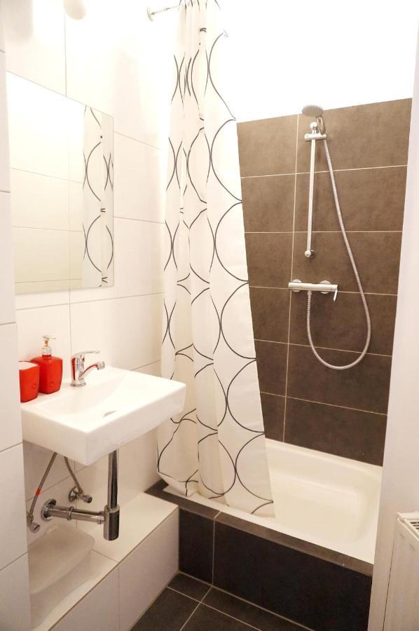 Cozy In Friedrichshain, 4 Quiet Guests Only * Berlino