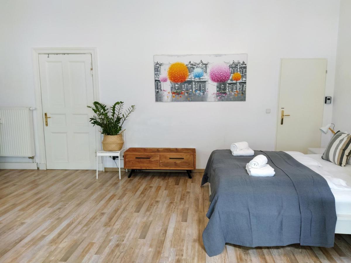 Apartamento Cozy In Friedrichshain, 4 Quiet Guests Only