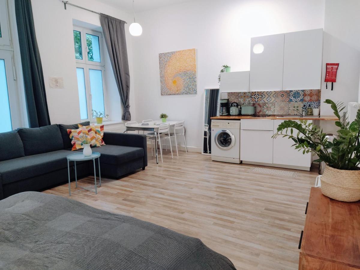 Cozy In Friedrichshain, 4 Quiet Guests Only Appartamento Berlino